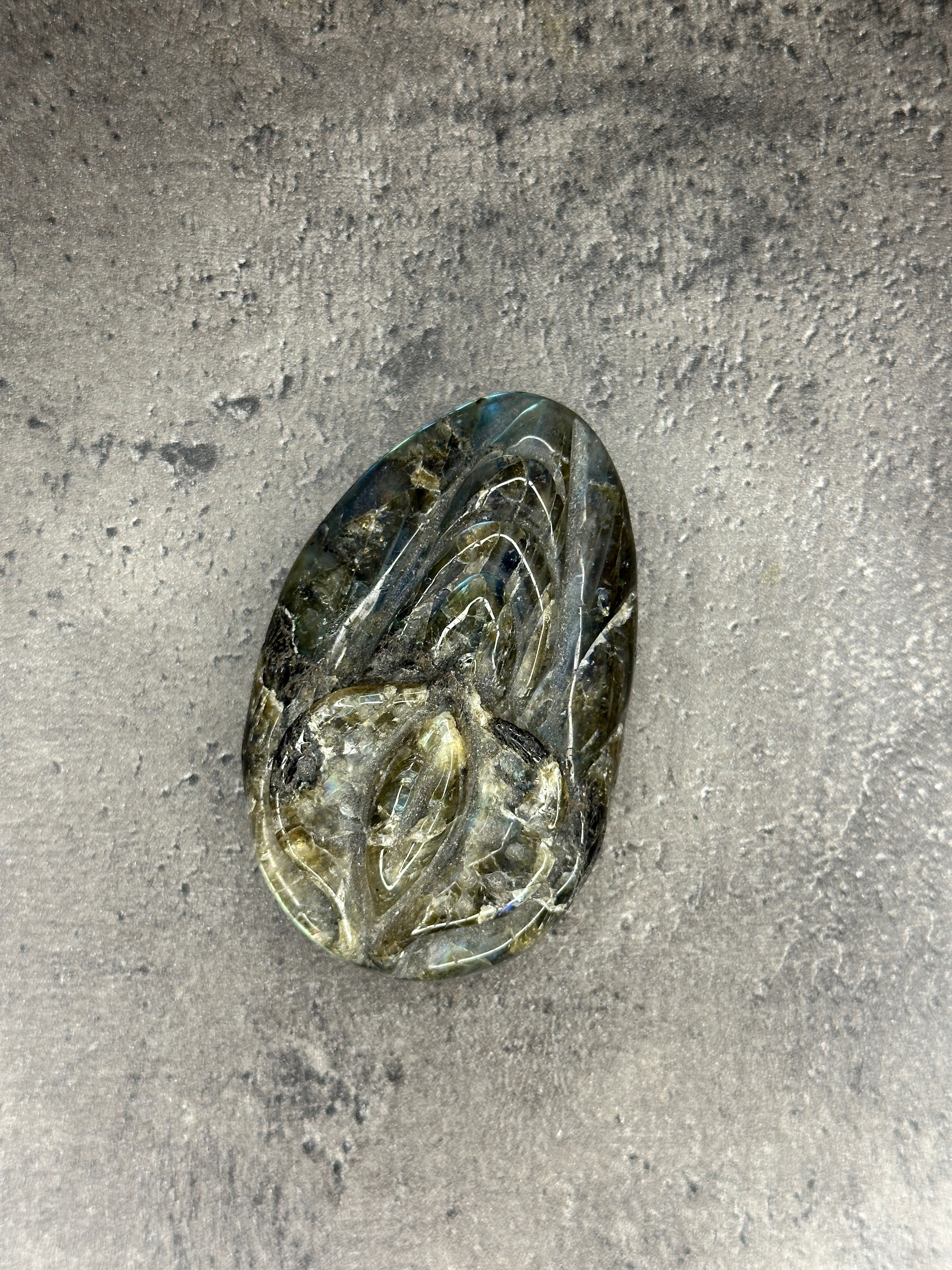 Labradorite - Lady lillies