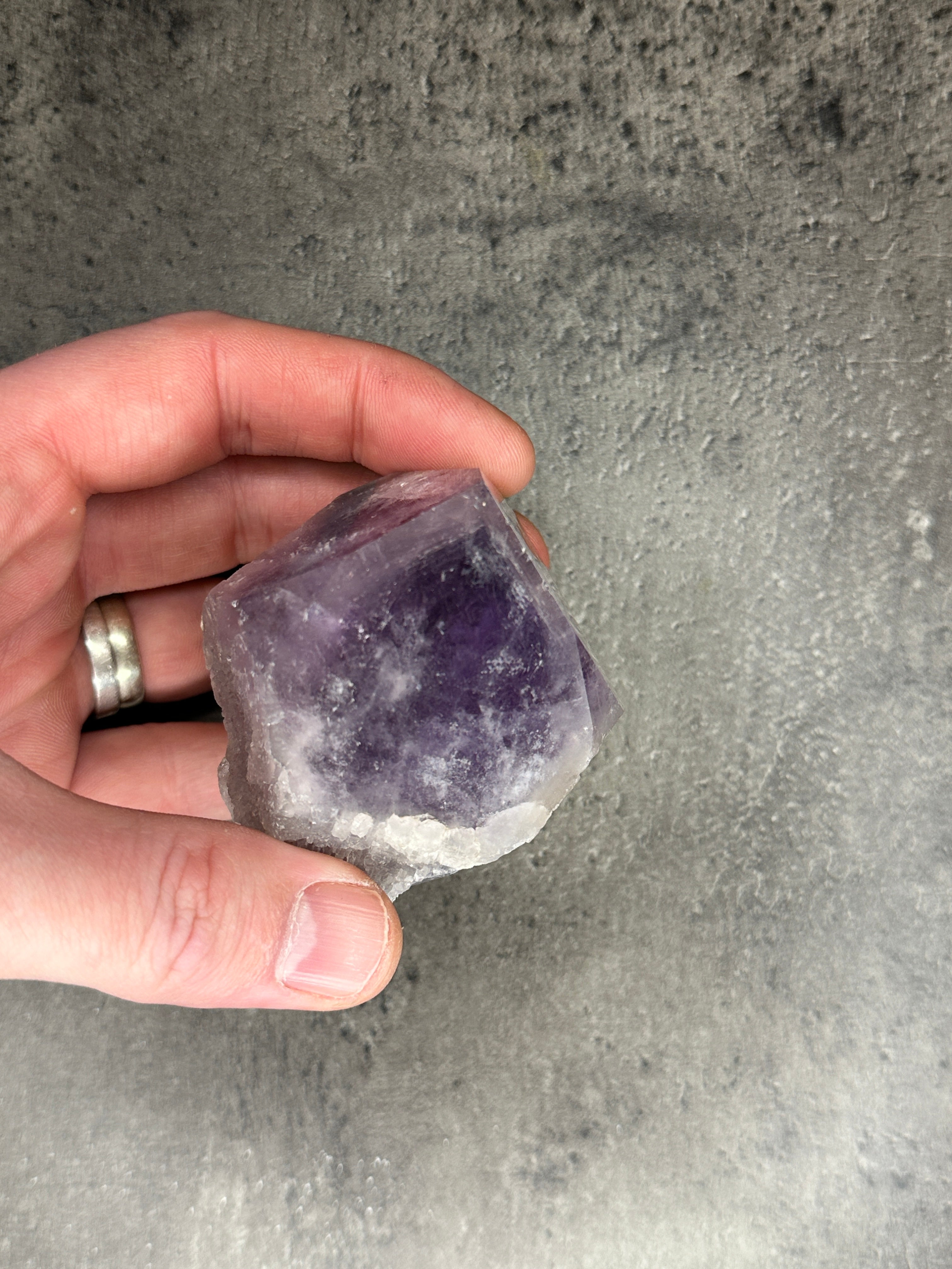 Amethyst - Rough cut point