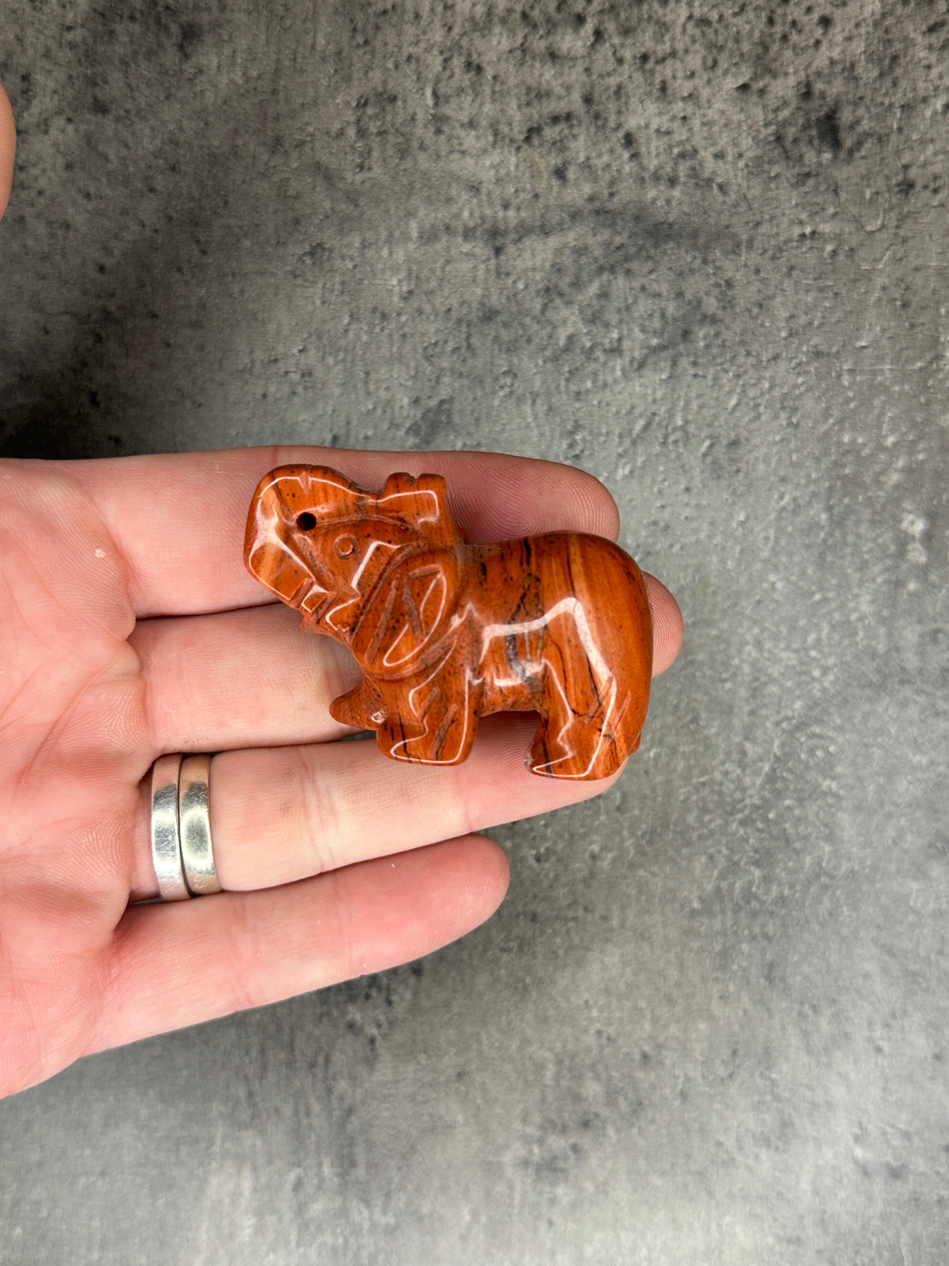 Red jasper - Elephant