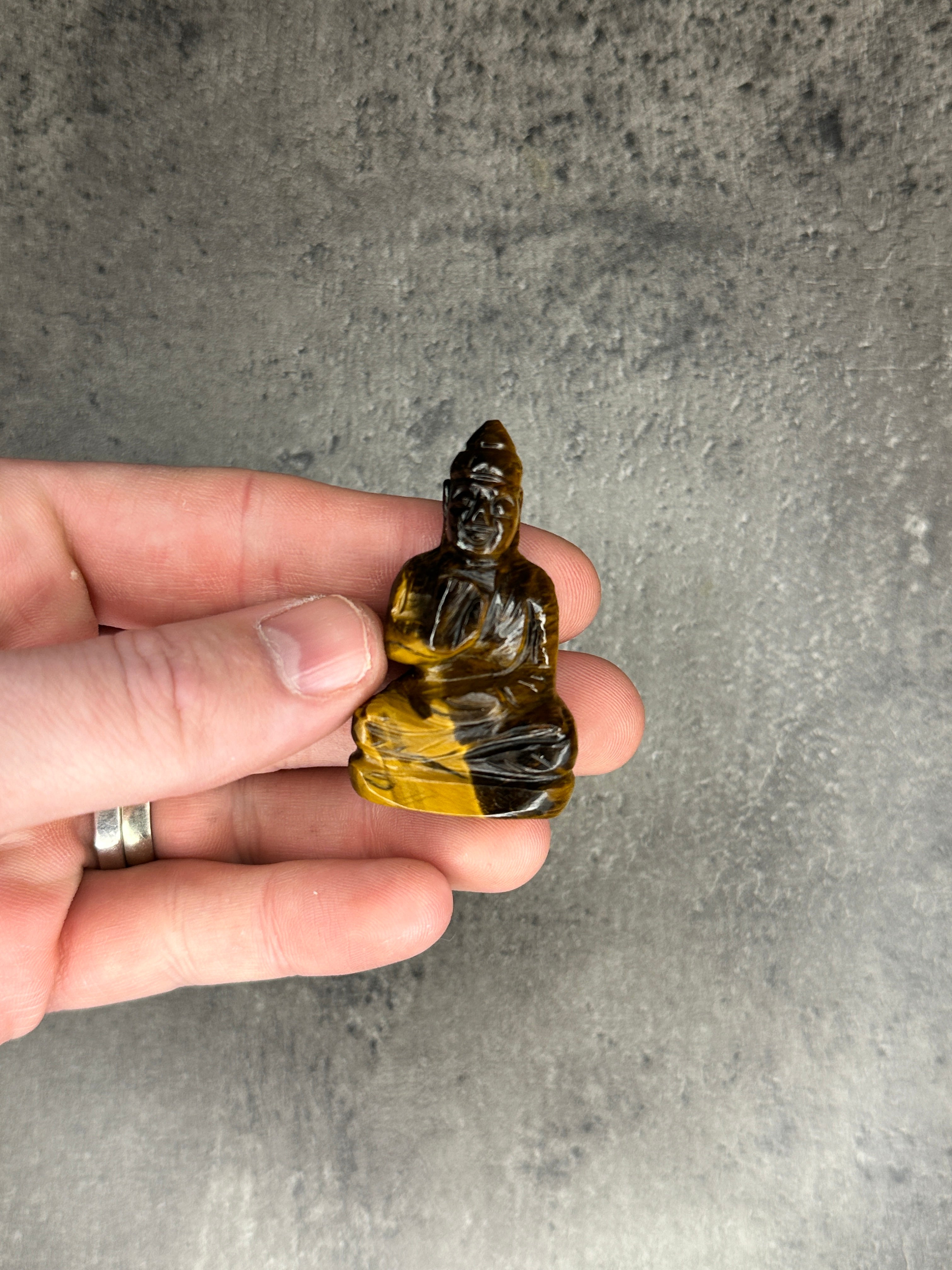 Tigers eye - Quan Yin