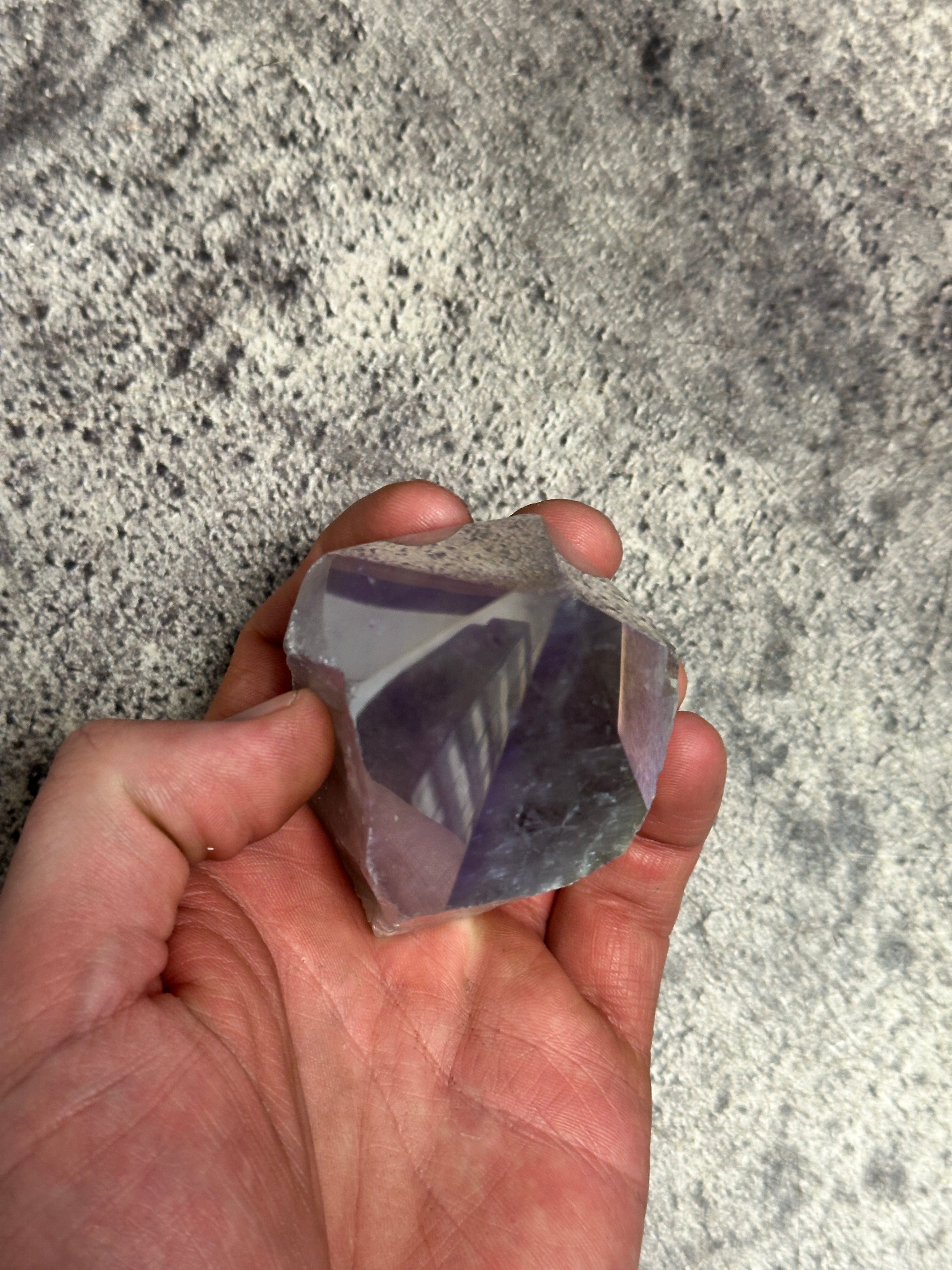 Aura amethyst - Rough cut point