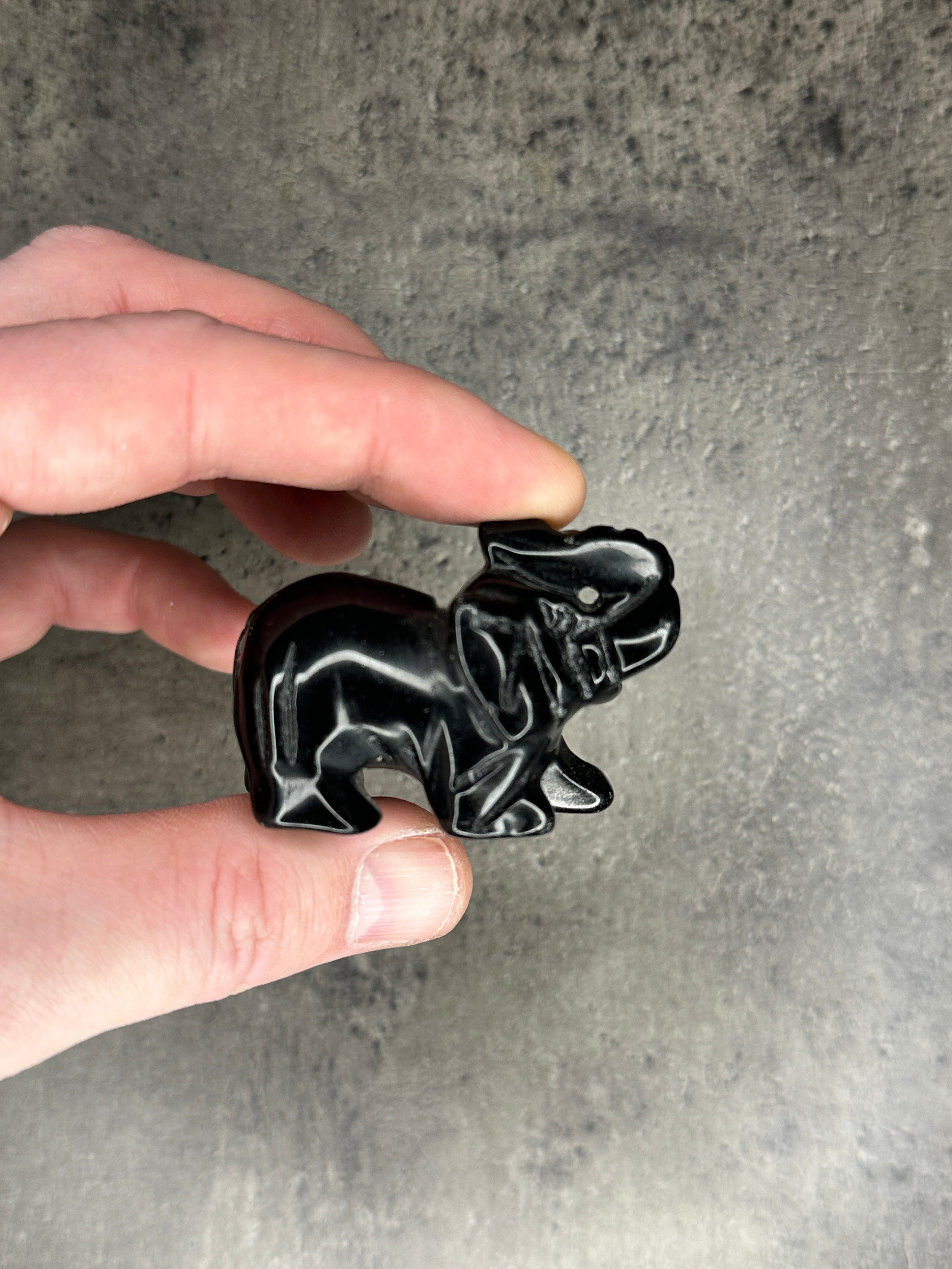 Black obsidian - Elephant