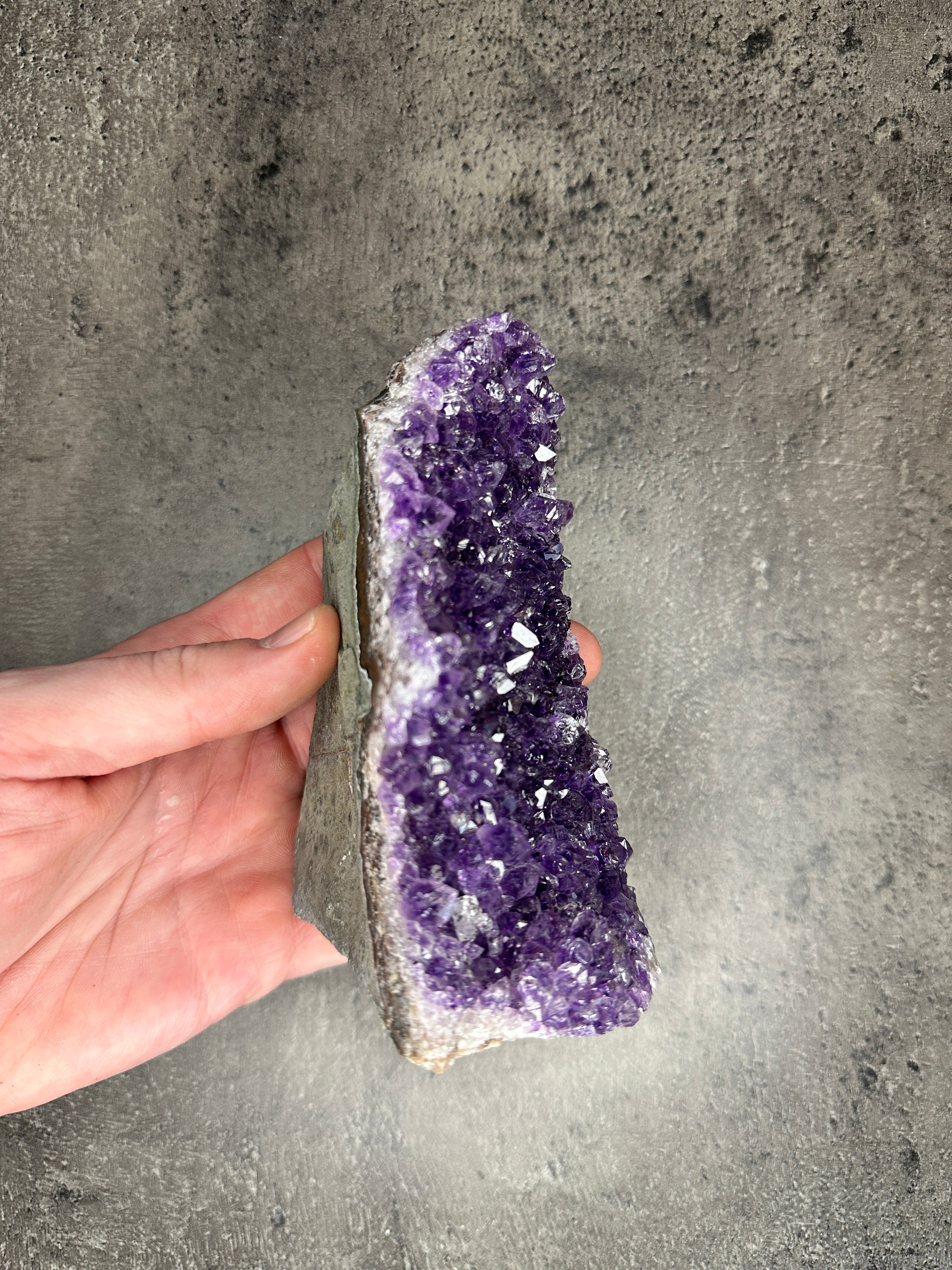 Amethyst - Rough free standing cluster