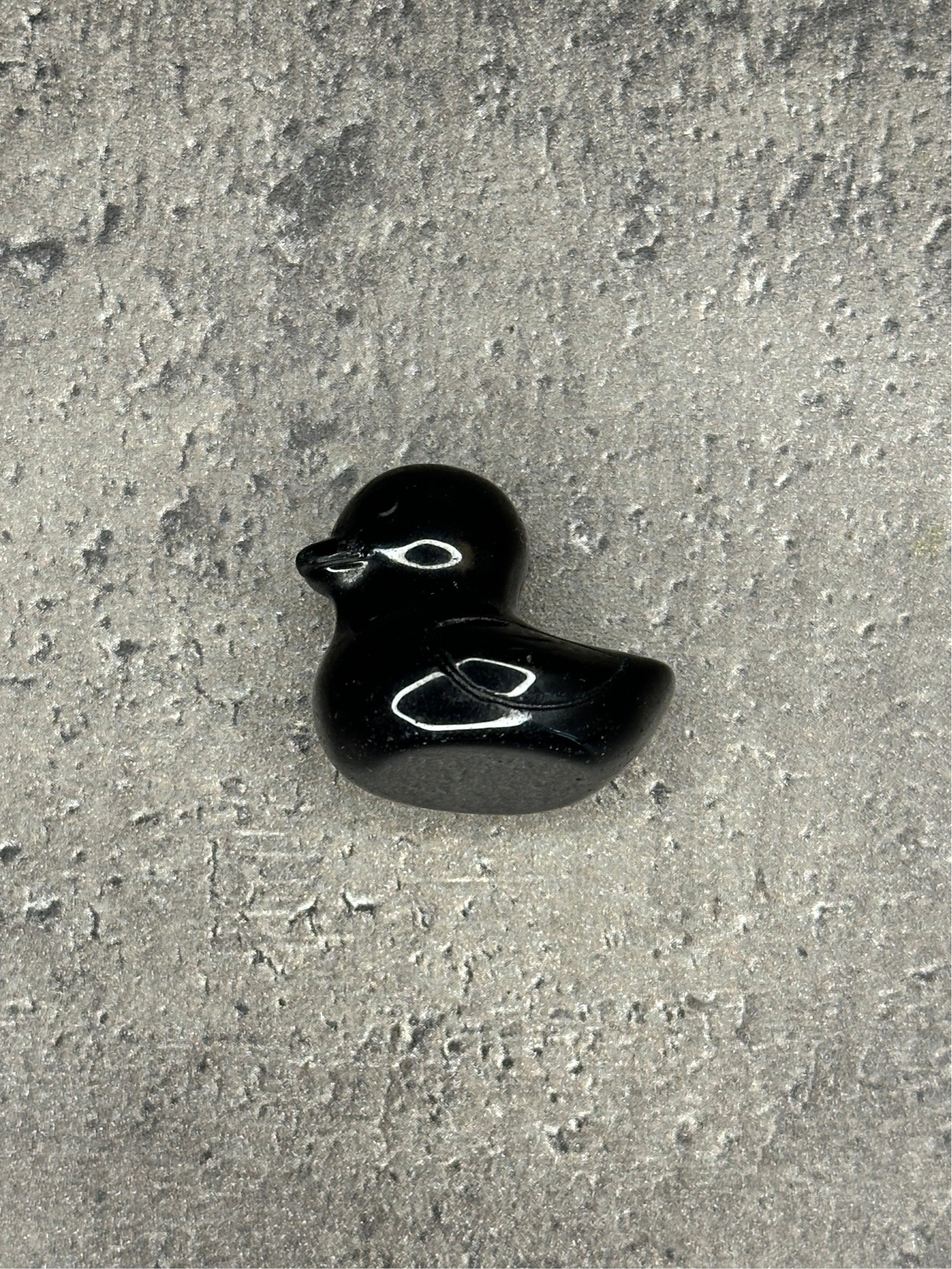 Black obsidian - Duck