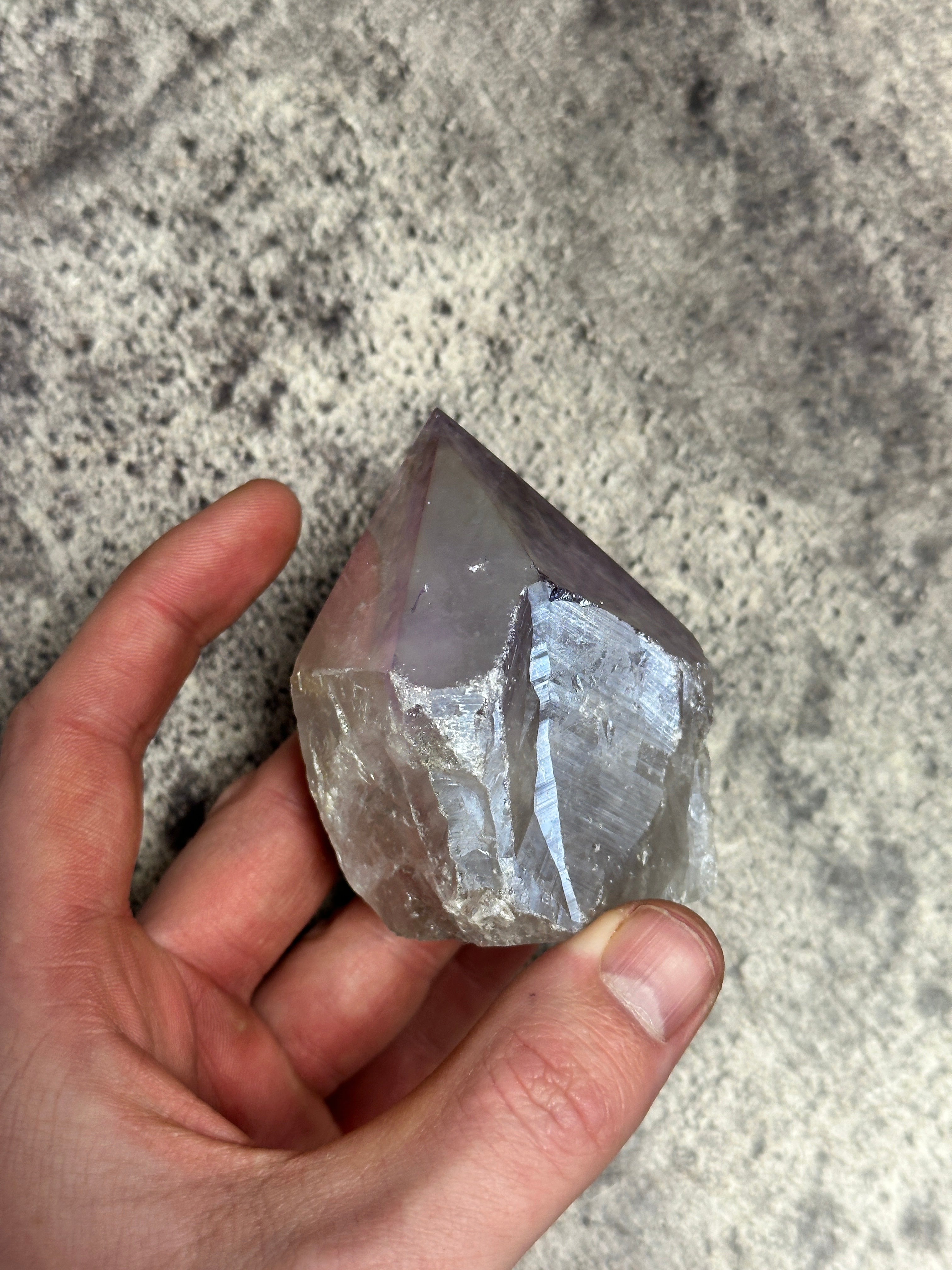 Aura amethyst - Rough cut point