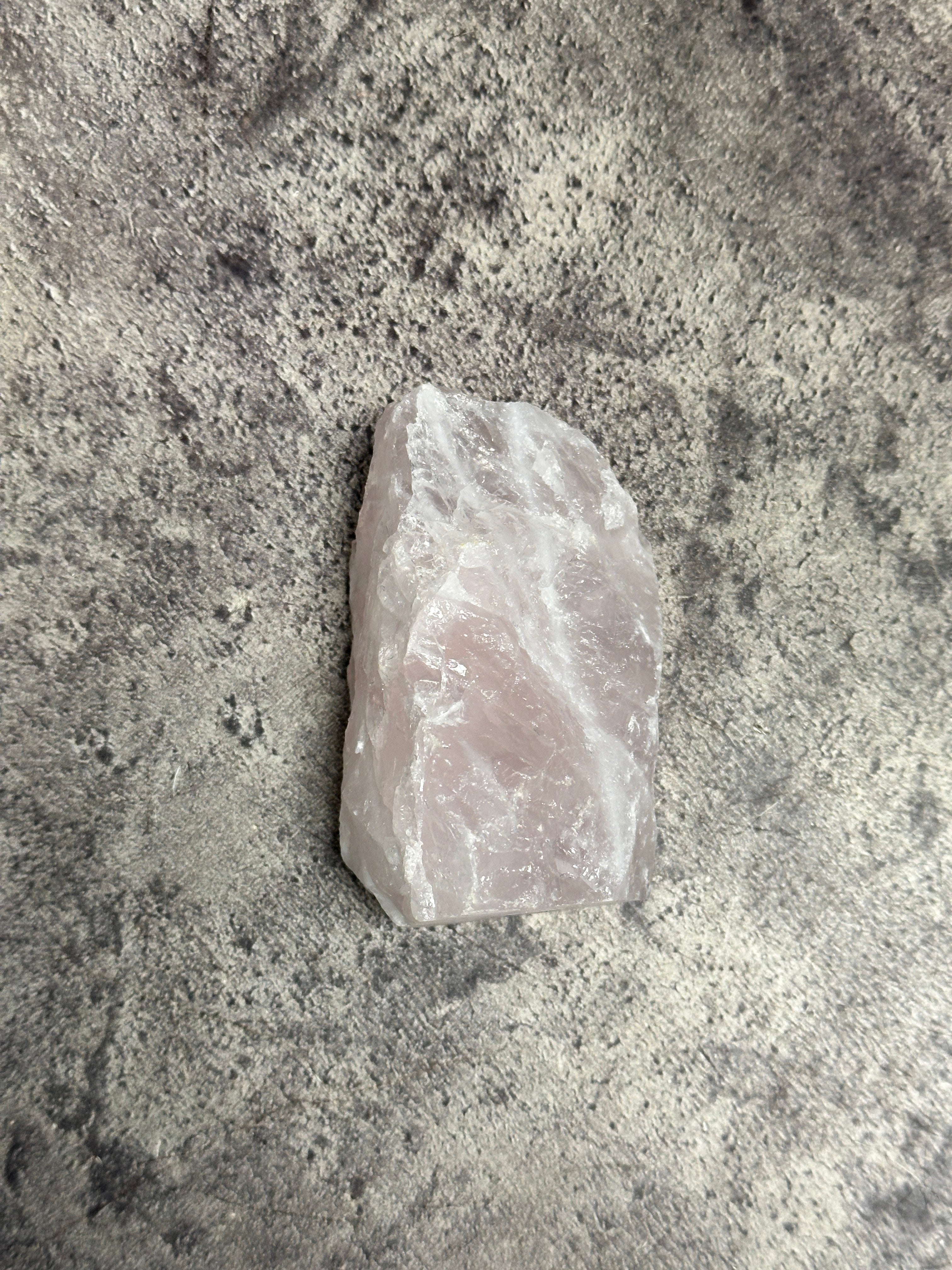 Rose quartz - XL Rough freeform chunk