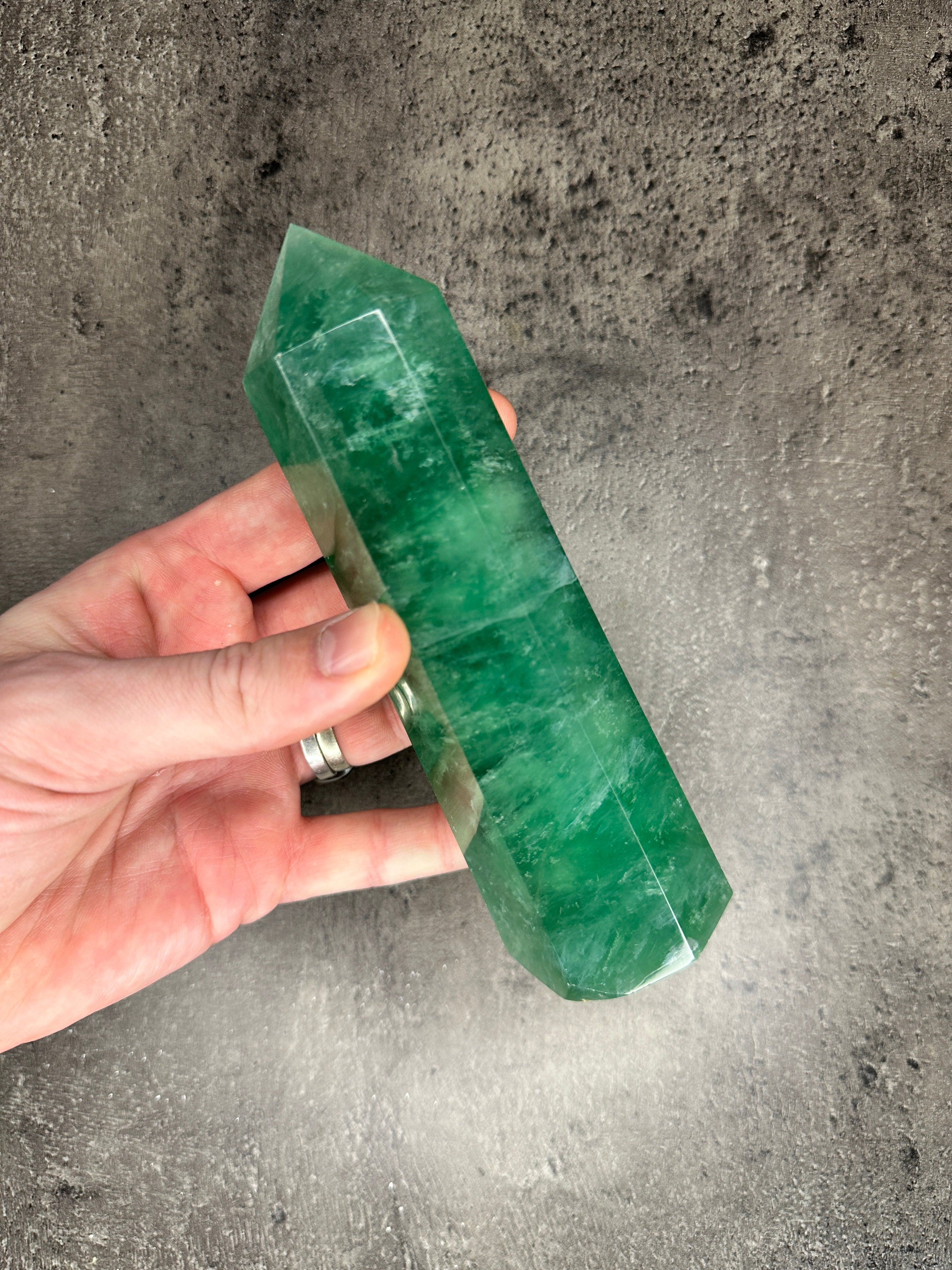 Green fluorite - XL Tower