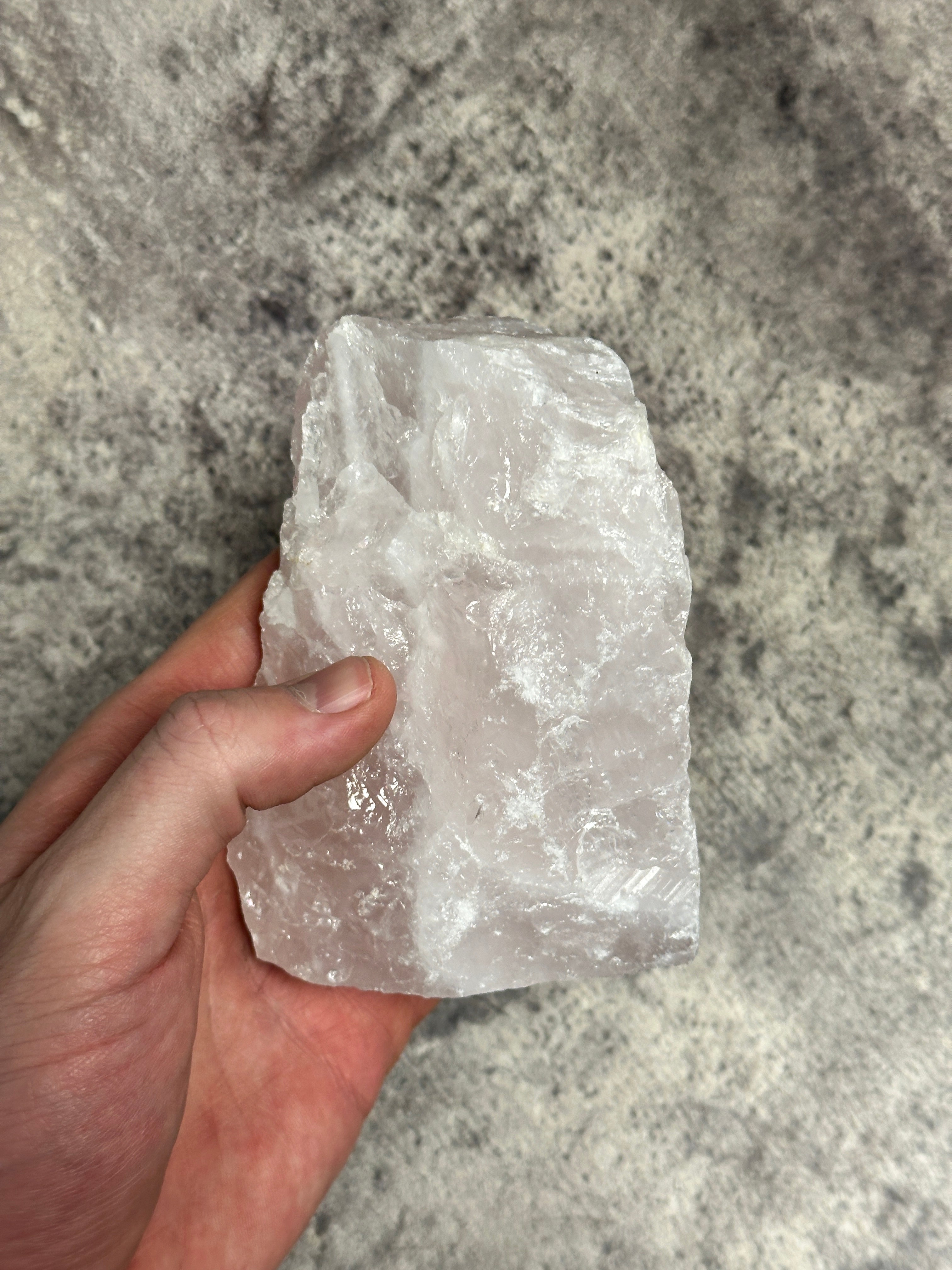 Rose quartz - XL Rough freeform chunk