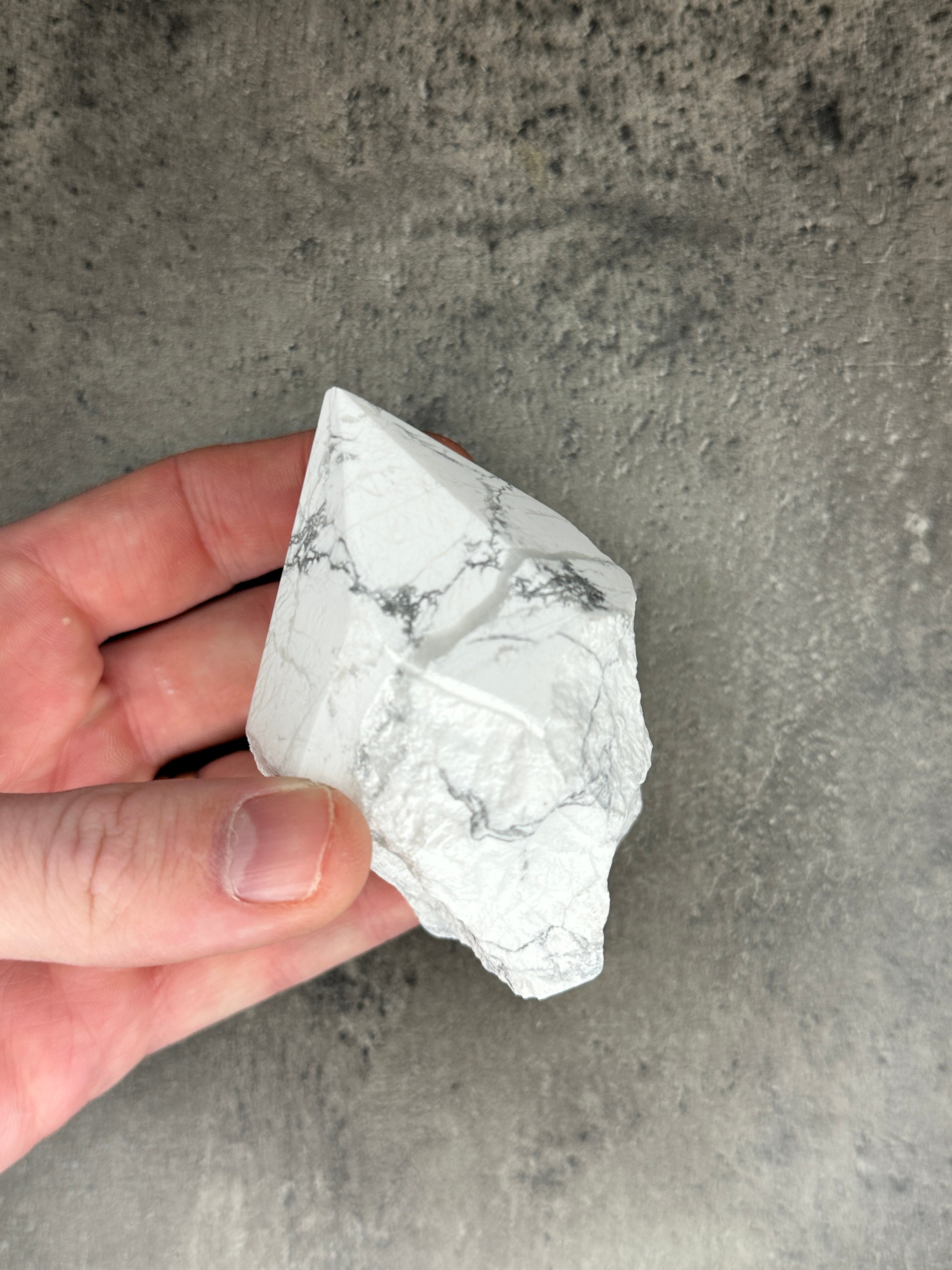 Howlite - Rough cut point