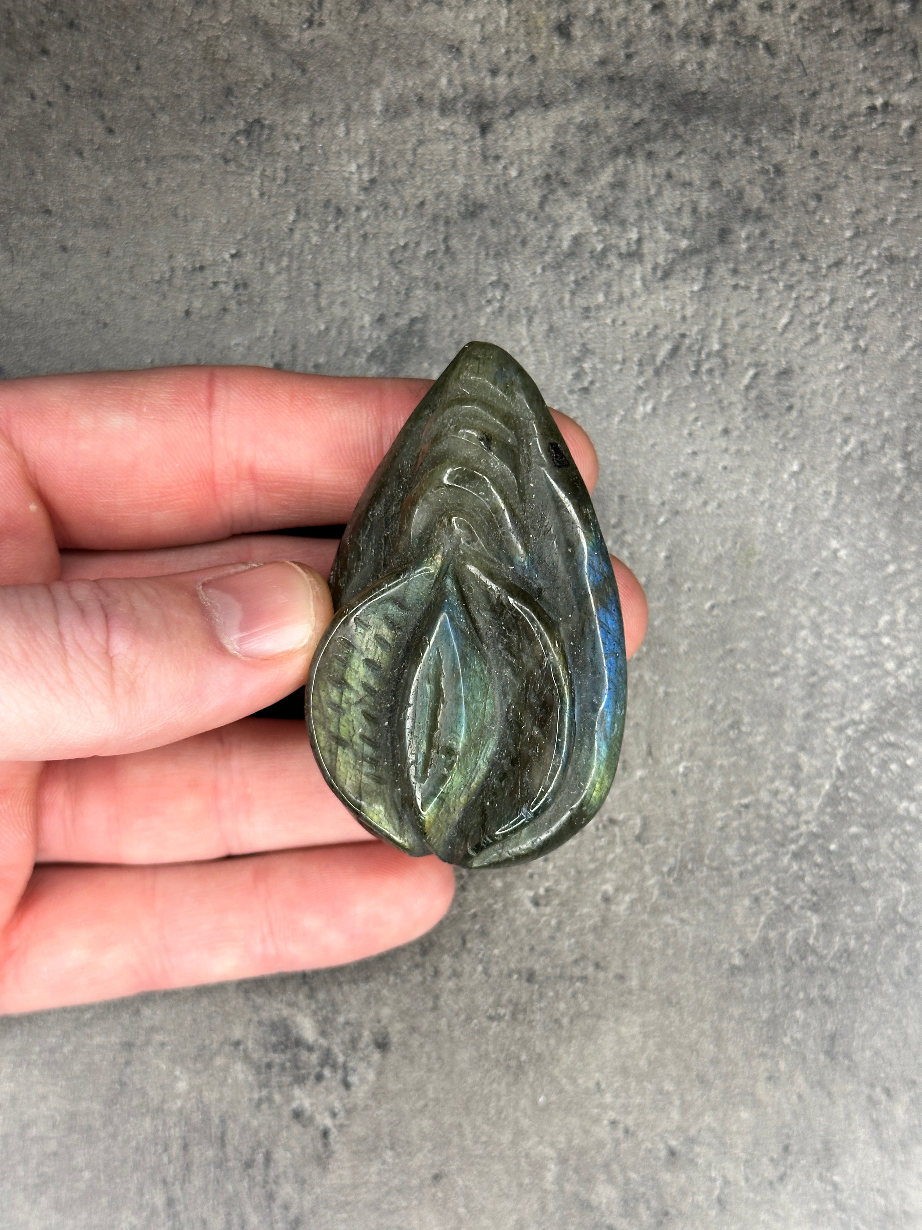 Labradorite - Lady lillies