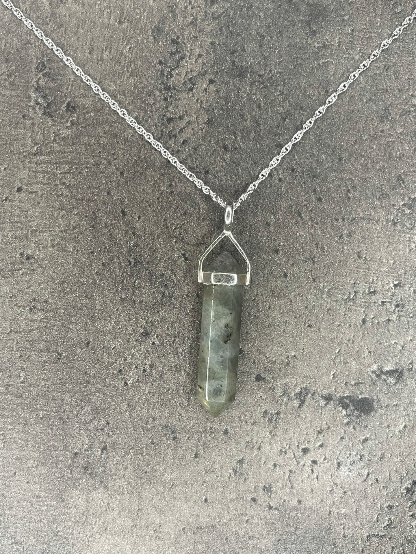 Transformation pendant - Labradorite